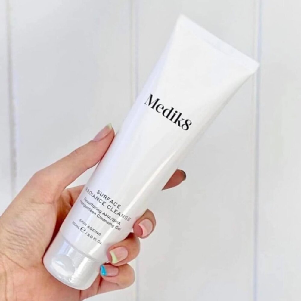 ❣️2/$36 NEW Medik8 Surface Radiance Cleanse Resurfacing Gel Full Size $27.00 - Picture 10 of 14